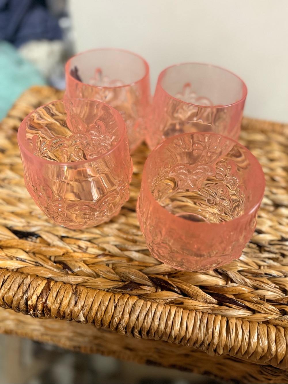 Pink Textured shatter proof Tumbler Set